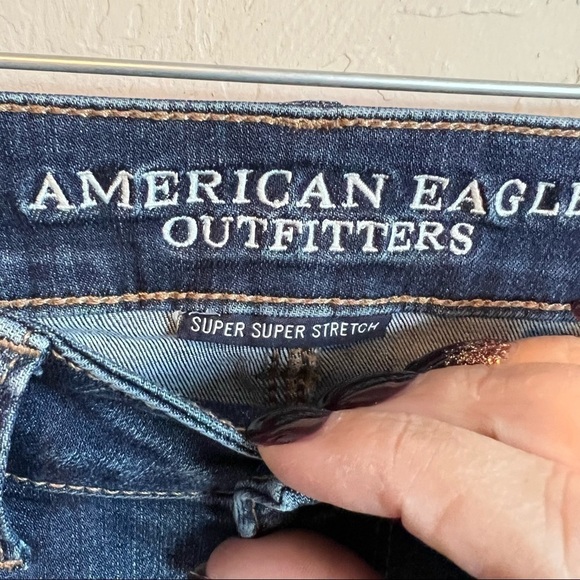 AEO MIDI Dark Wash Raw Hem Denim Shorts - Picture 4 of 9